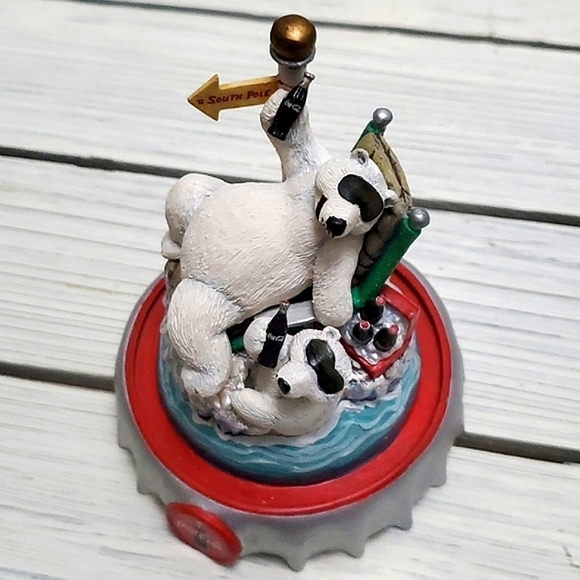 Coca-Cola Polar Bears Iceberg Break Cloche Limited Edition Franklin Mint - Picture 8 of 16
